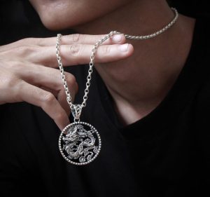 vòng cổ bạc nam đeo cổ